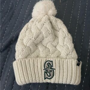 Mariners beanie 47’ Like new. Worn 2x